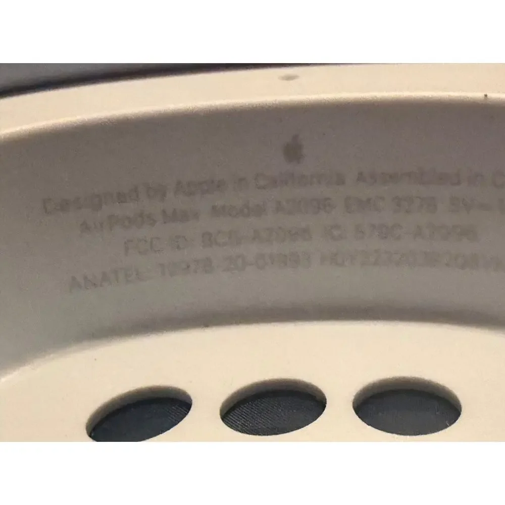 Apple AirPods Max A2096 Wireless Over-Ear Headphones - Sky Blue w/ Smart Case